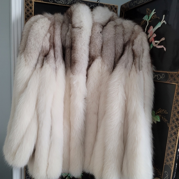 Fox Coat - Picture 1 of 2